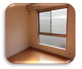 大きな窓で室内とても明るいです。