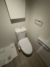 コンパクトで使いやすいトイレです