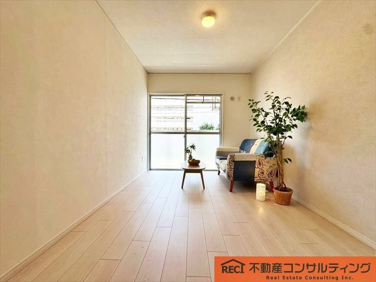 セルダン住吉川の洋室