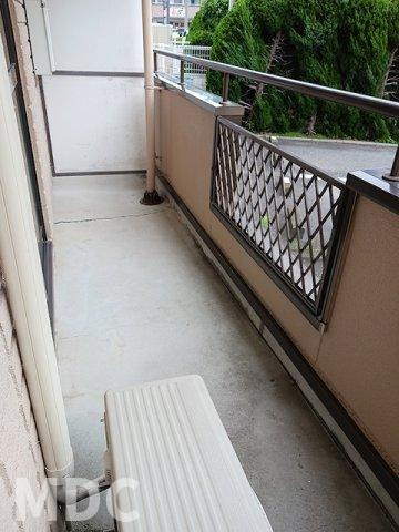 徳島市北矢三町３丁目の賃貸マンションのバルコニー