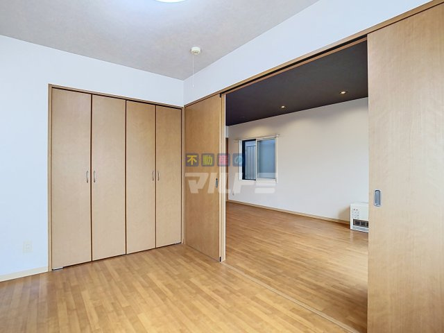 メトロ南郷13の洋室|①きれいな洋室です(5.3帖)