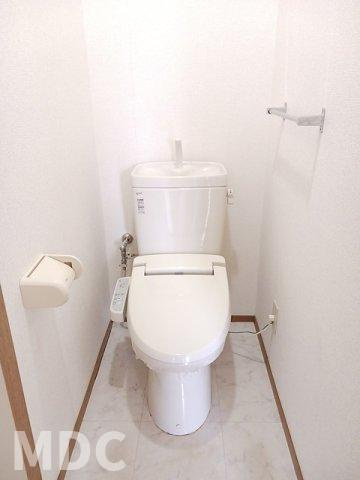 徳島市北矢三町３丁目の賃貸マンションのトイレ