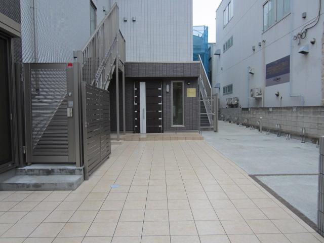 フェンテ．Ｓのエントランス