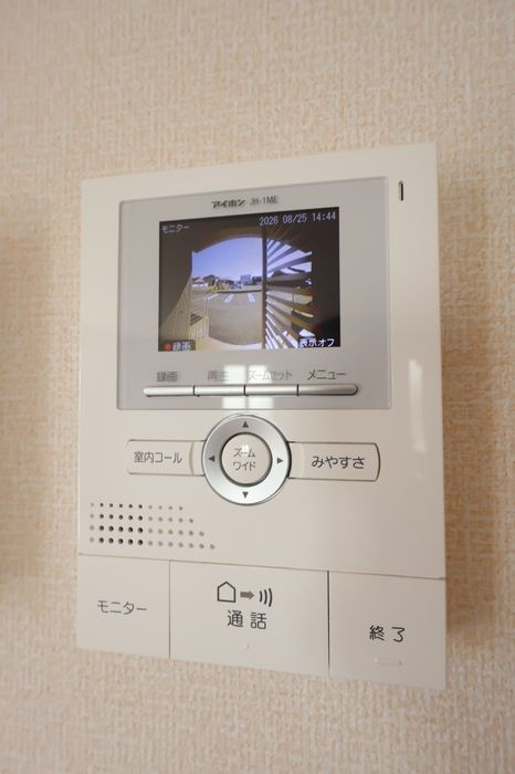 グランド　ソレイユ　B棟
