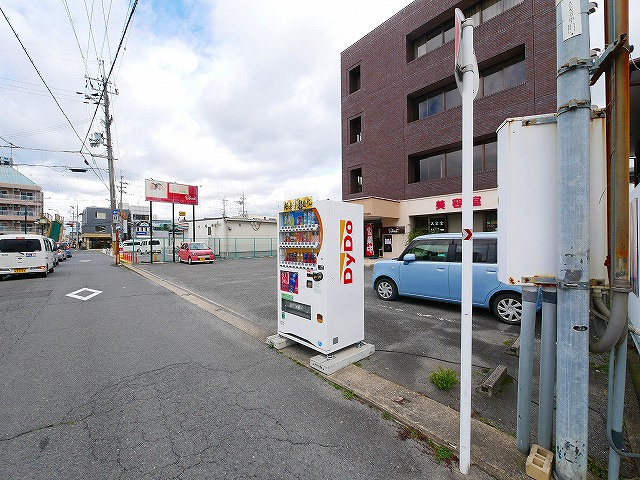グレイスの周辺