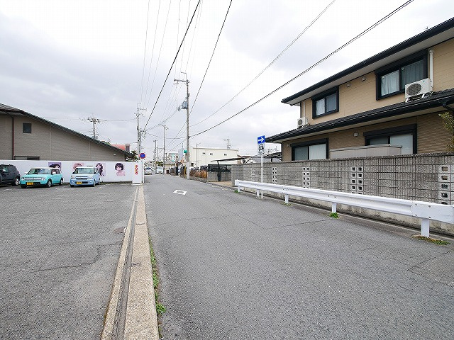 グレイスの周辺