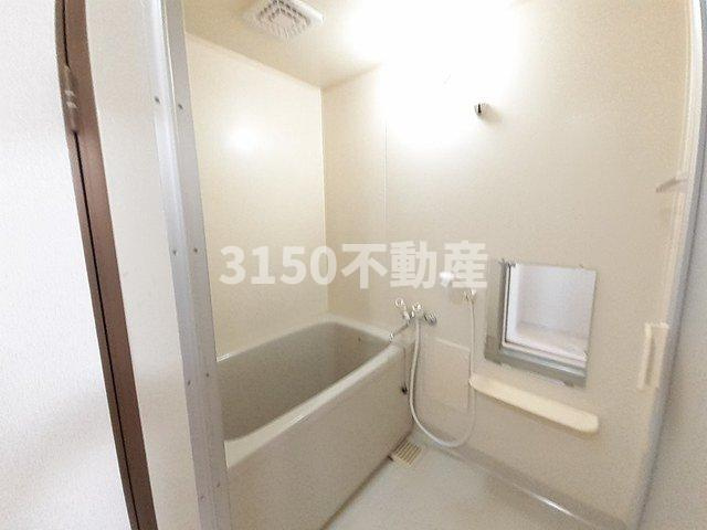 第３ハイツ馬場の浴室|日々の疲れを癒すお風呂付です