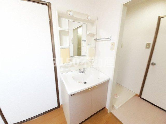 第３ハイツ馬場の洗面所|コンパクトで使いやすい洗面所