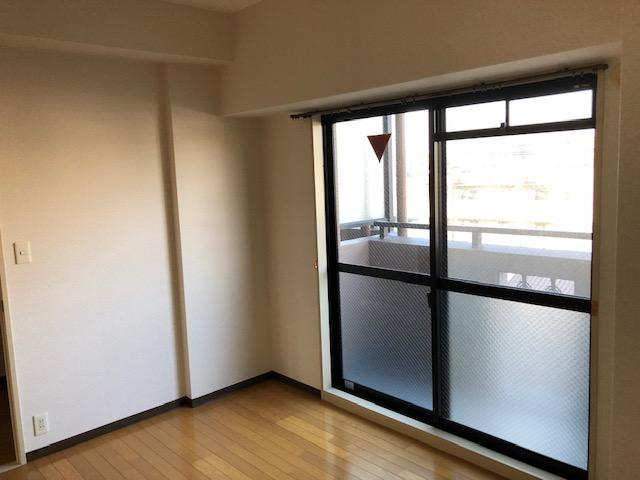 ＫＭコートあびこ|洋室1　画像は403号室です。