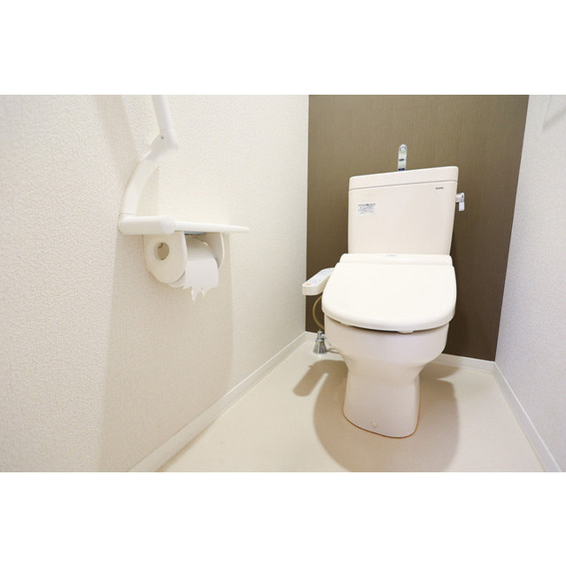 クリスタルリーフ千里中央のトイレ|清潔感のあるトイレです