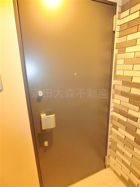 SQUARE CITY OMORI WESTの玄関