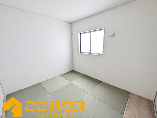 読谷村大木第４　クレイドルガーデン　新築戸建て　全３棟　１号棟の和室|和室5.2帖
