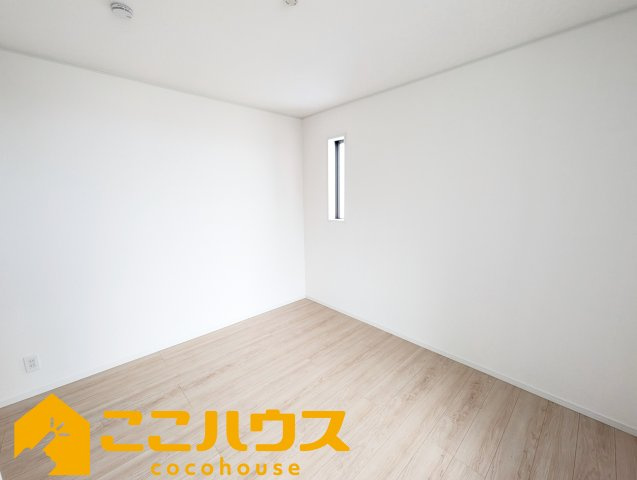 読谷村大木第４　クレイドルガーデン　新築戸建て　全３棟　１号棟の洋室|洋室6帖
