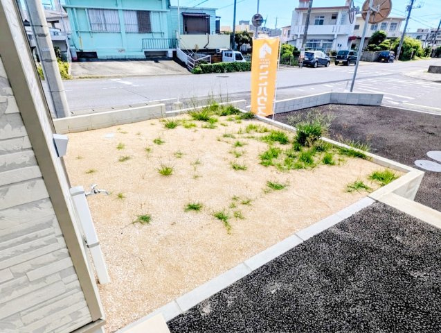 読谷村大木第４　クレイドルガーデン　新築戸建て　全３棟　１号棟の庭|お庭もございます
