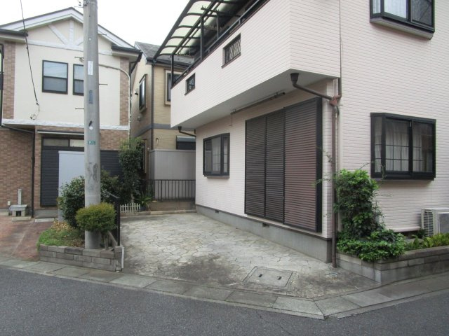 桶川市北　中古戸建の駐車場