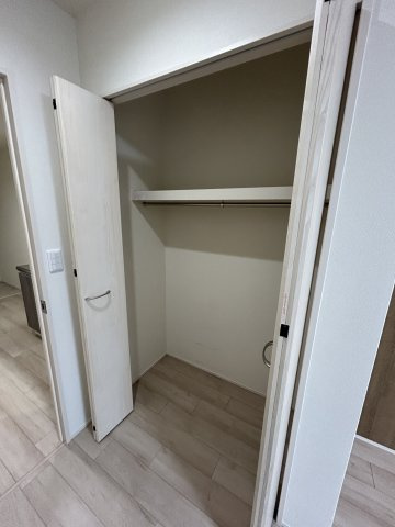 フジパレス出来島WESTⅠ番館の収納