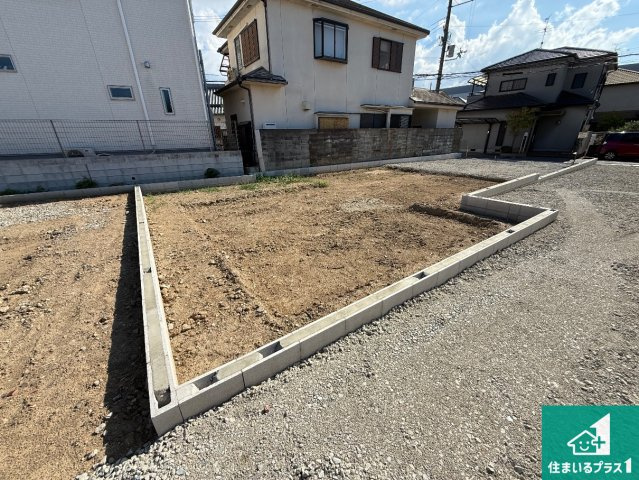 貝塚市麻生中　新築一戸建ての外観|現在建築中！落ち着いた街並みで新生活を始めることが出来そう！周辺の物件も併せてご紹介させて頂きます！
