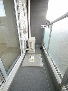 フェルクルール横浜新子安プレセダンヒルズのバルコニー