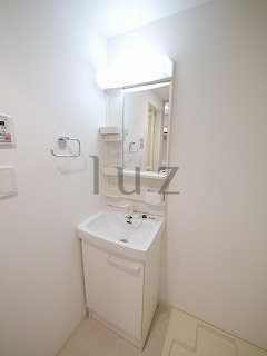 フェルクルール横浜新子安プレセダンヒルズの洗面所