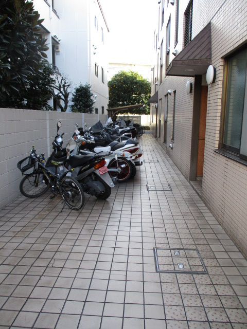 藤コーポのエントランス