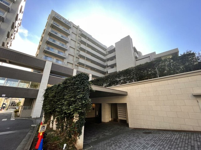 グレンパーク駒場ＥＡＳＴの外観|「駒場東大前」駅徒歩９分！ペット飼育可能な平成１９年築の耐震基準適合マンション、グレンパーク駒場ＥＡＳＴは即日現地案内可能となっておりますので、お気軽にお問い合わせください！