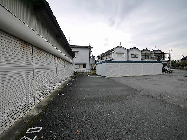 川嶋モータープール
