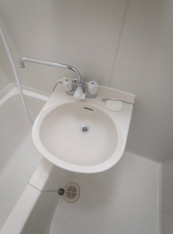 セイリン御影ビルの洗面所