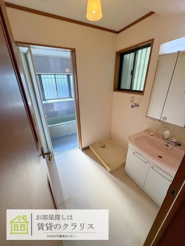 久世築山町170-25（ガレージ付き）貸家の洗面所