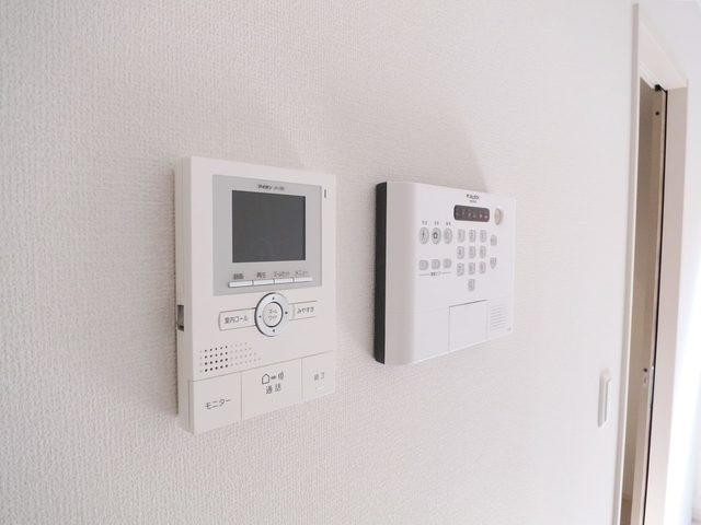 メルヴェーユのセキュリティ|ＴＶドアホンと警備システムでしっかりセキュリティ！
