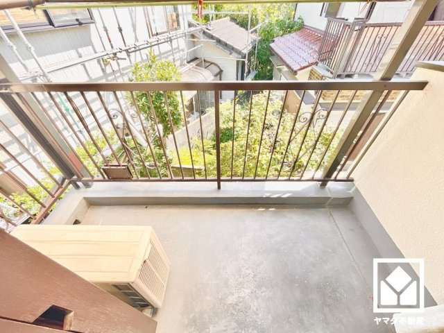 尼崎市富松町４丁目のバルコニー