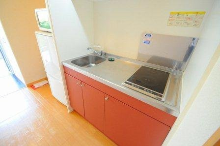レオパレス博多豊Ⅱのキッチン|設備・仕様は号室により異なる為、現況を優先いたします。