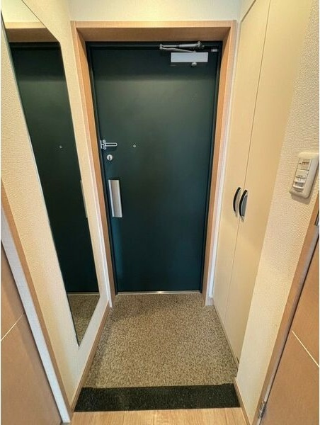 プレサンス新栄デコールの玄関