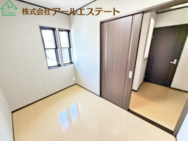 加古川市東神吉町西井ノ口　　JR「宝殿駅」徒歩18分の収納
