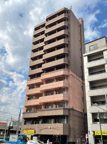 シャルムコート新宿ステーションパレスの外観