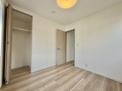 【洋室】 | 藤沢市本藤沢三丁目戸建
