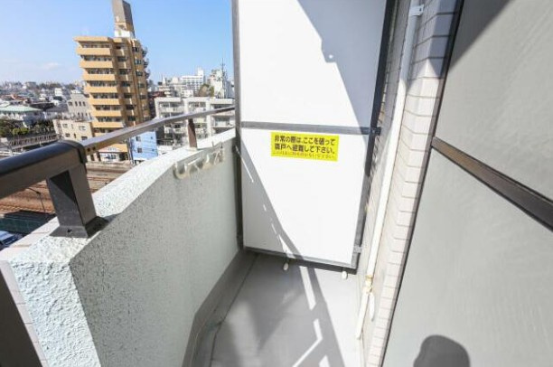 スカイコートエクセレント荻窪のバルコニー