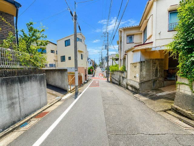 大田区北千束2丁目の前面道路含む現地写真