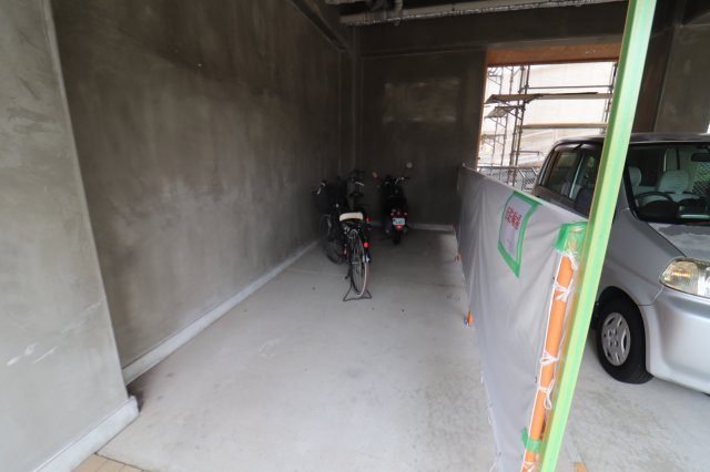 メロディーハイツ千里丘の駐車場