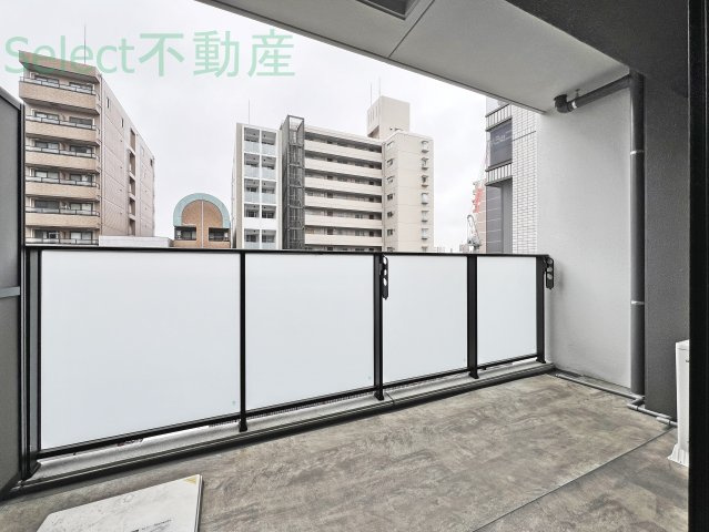 ルーエ池下のバルコニー