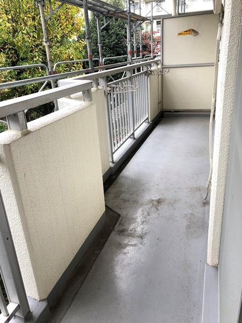 光が丘パークタウンゆりの木通り南２号棟のバルコニー