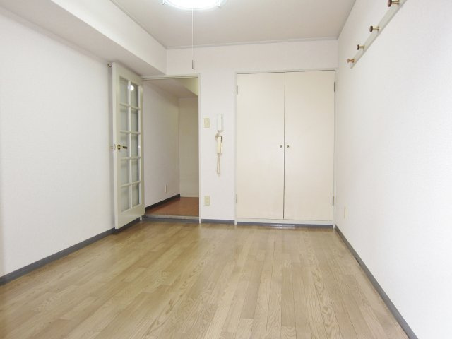 広島市安芸区矢野西５丁目の賃貸マンションの居間・リビング