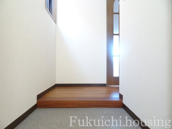 メゾンRTの玄関