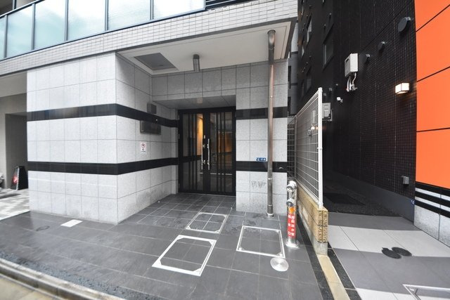 Log銀座東のエントランス