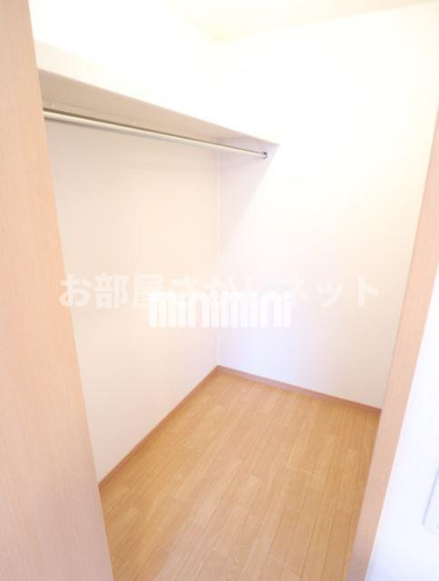 品川区大崎3丁目のアパートメントの収納