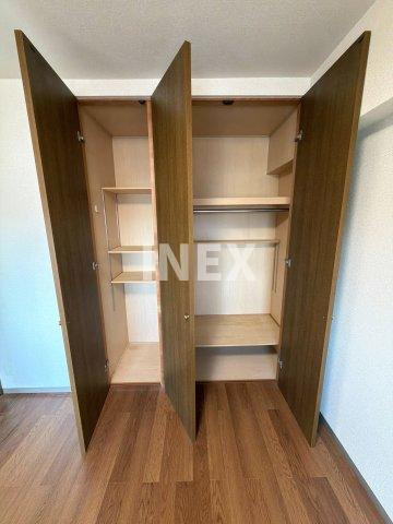 横浜市南区南太田４丁目の賃貸マンションの収納