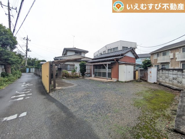 熊谷市大原　中古戸建の駐車場