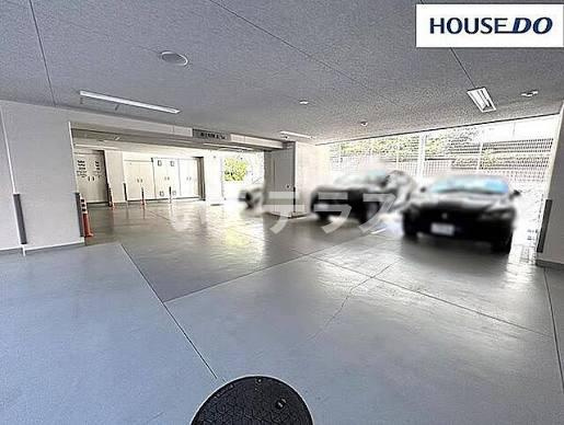 ザパークハウス神戸元町の駐車場