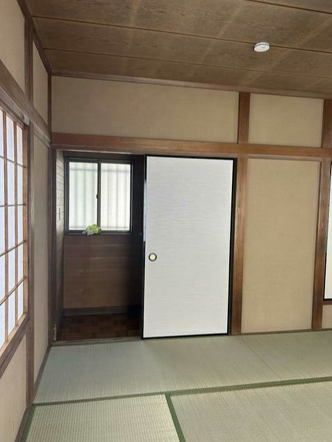 諏訪貸家の内装