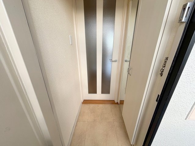 第2高光マンションの玄関