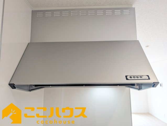読谷村大木第４　クレイドルガーデン　新築戸建て　全３棟　2号棟のキッチン|掃除のしやすい換気扇